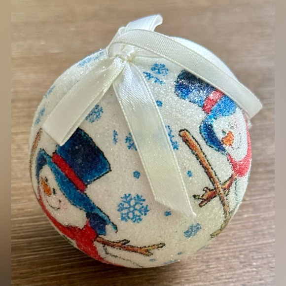 Vintage plastic snowman ball for Christmas tree 3/4". Excellent condition. - Picture 11 of 12